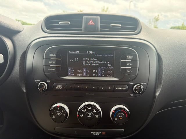 Used 2017 Kia Soul FWD image 20