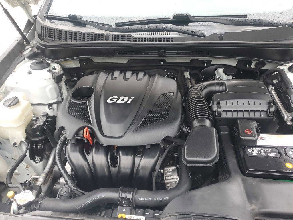 Used 2013 Hyundai Sonata GLS w/ Popular Equipment Pkg FWD image 11