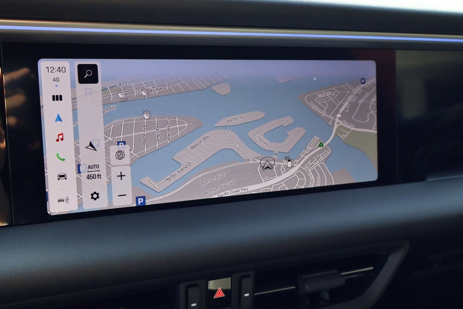 Certified 2024 Porsche Macan 4 Electric image 18