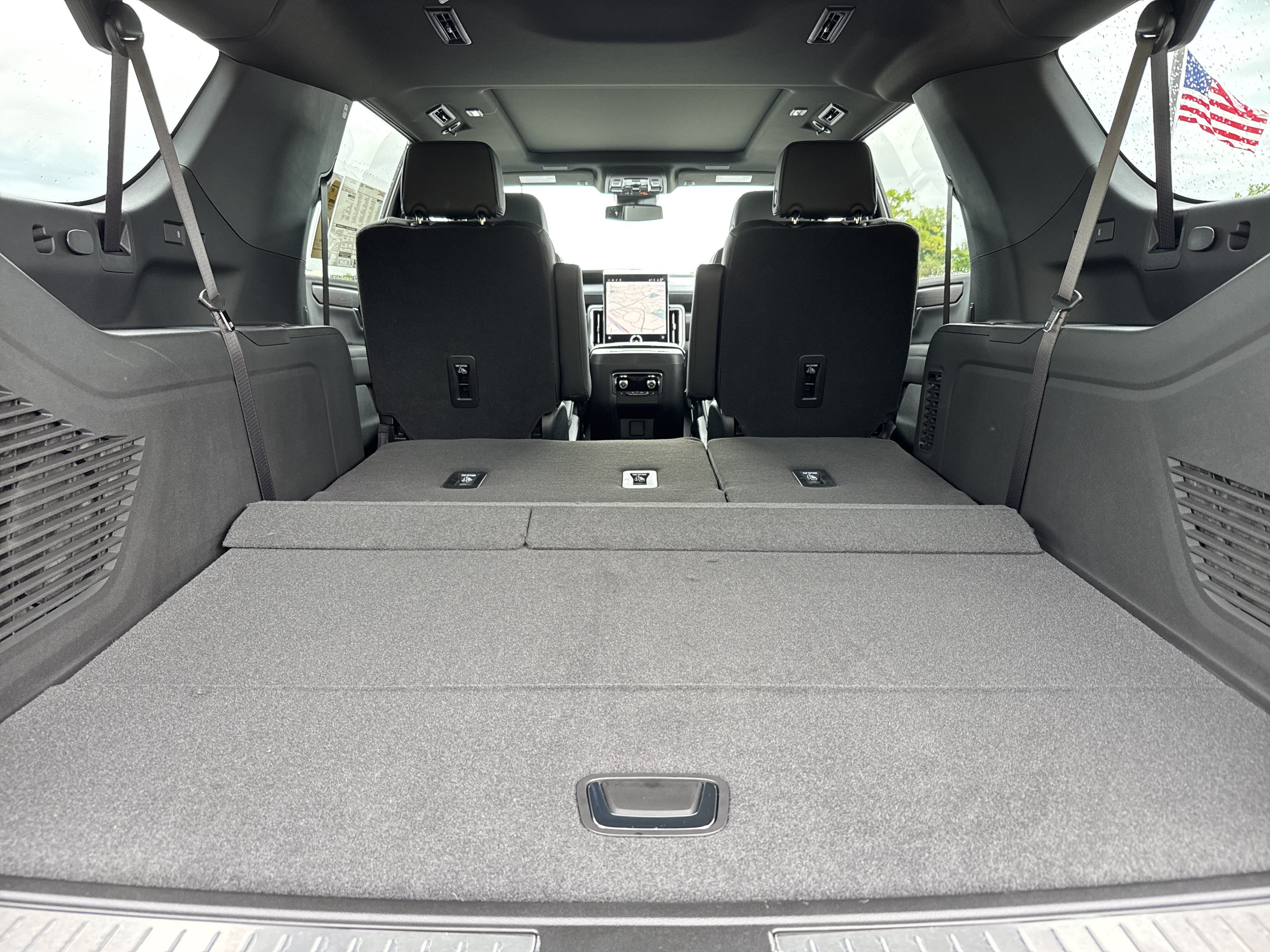 New 2026 GMC Yukon XL Denali w/ Sun & Power Step Package AWD/4WD image 36