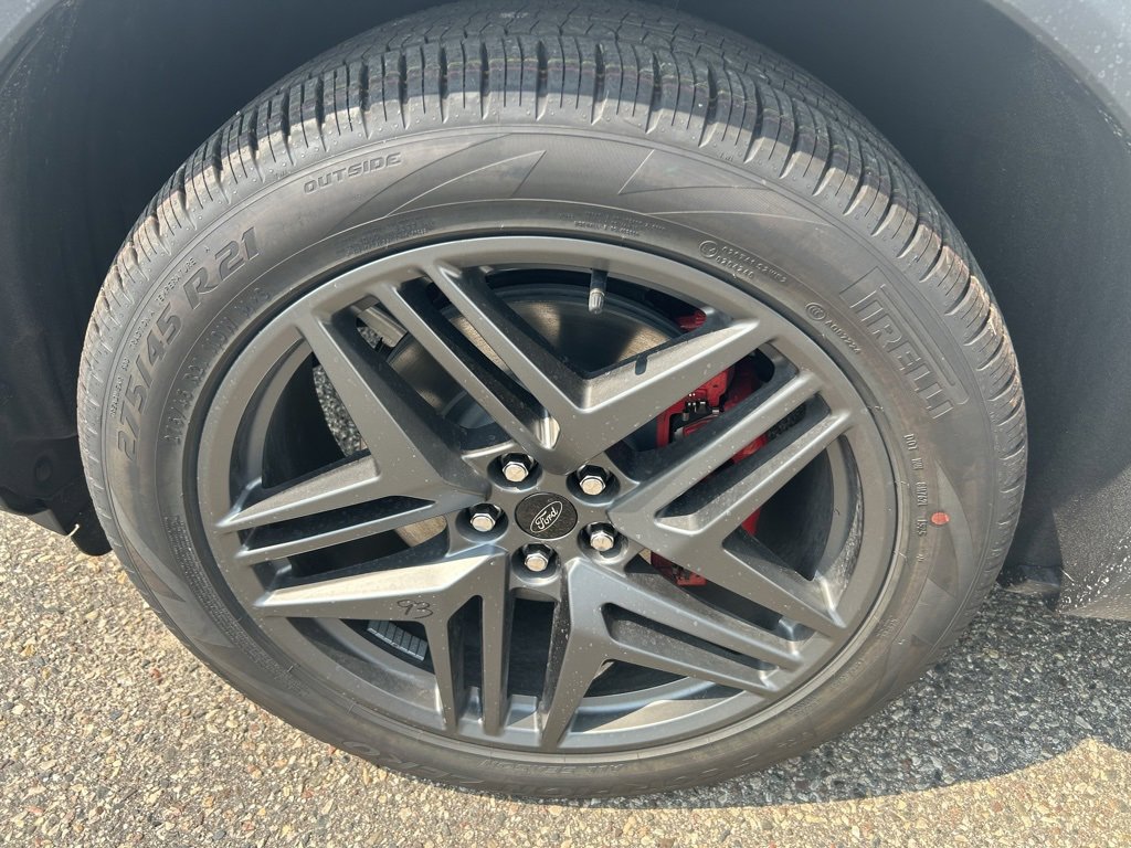 New 2025 Ford Explorer ST-Line w/ ST-Line Street Pack image 9