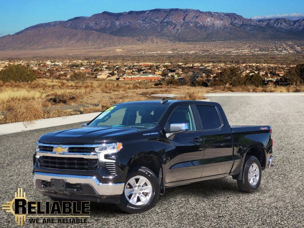 Certified 2025 Chevrolet Silverado 1500 LT AWD/4WD image 1