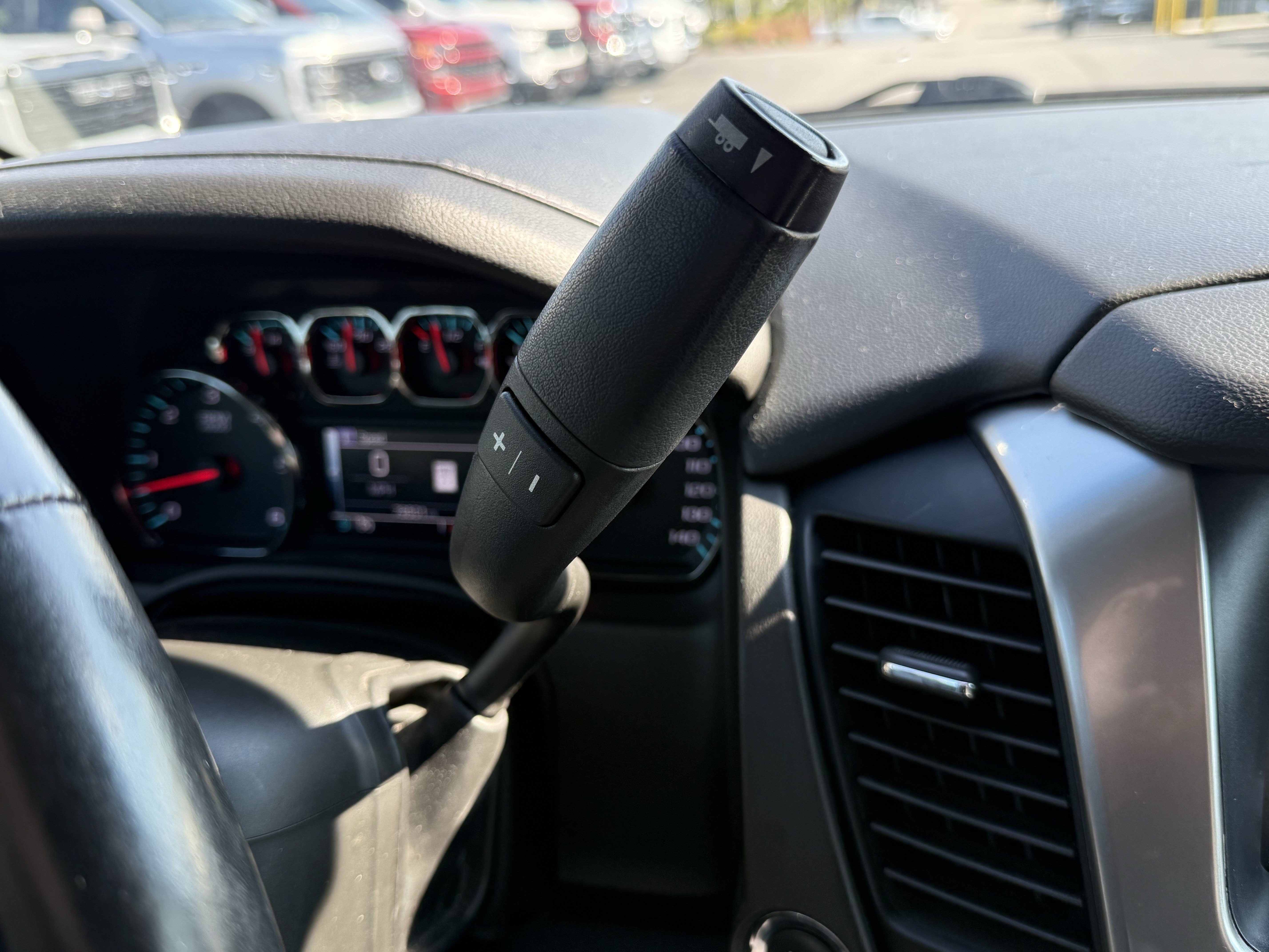 Used 2020 Chevrolet Tahoe LT RWD image 15