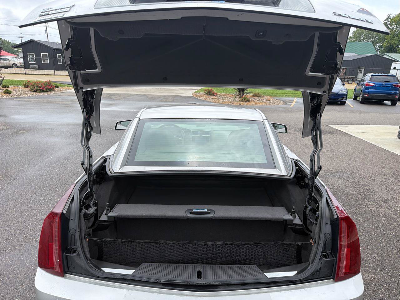 Used 2005 Cadillac XLR RWD image 14