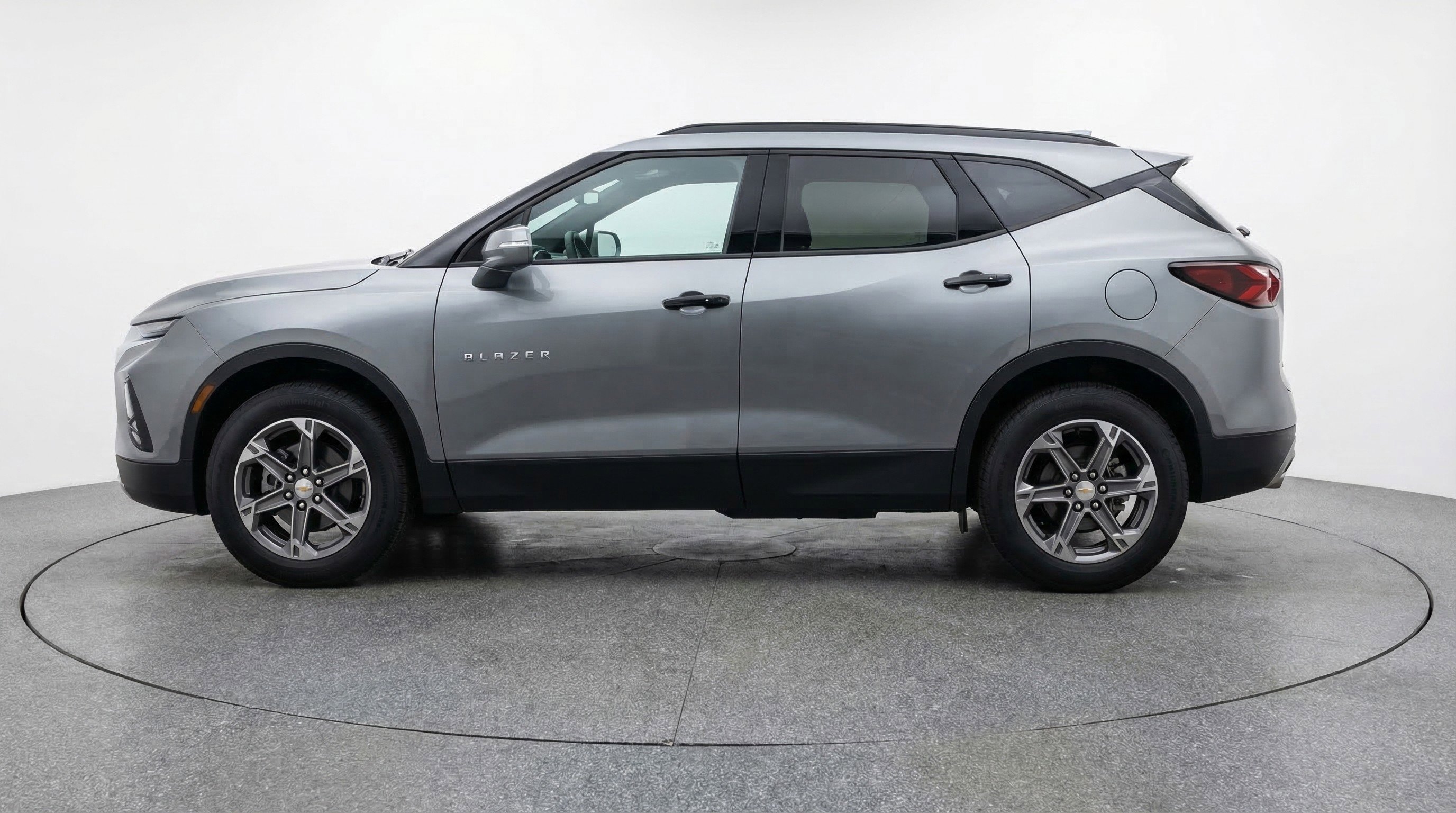 Used 2025 Chevrolet Blazer LT image 5