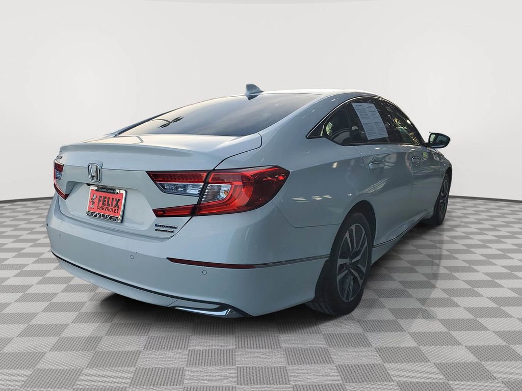 Used 2020 Honda Accord Touring image 3