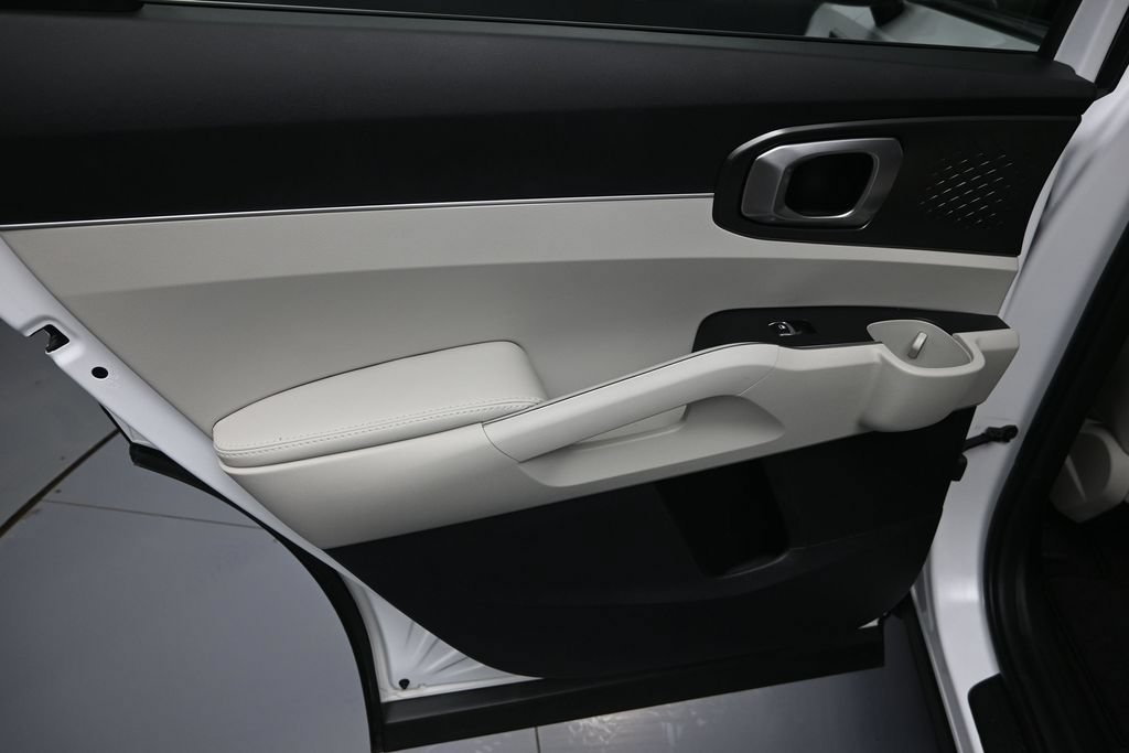 Certified 2026 Kia Sorento S AWD/4WD image 29