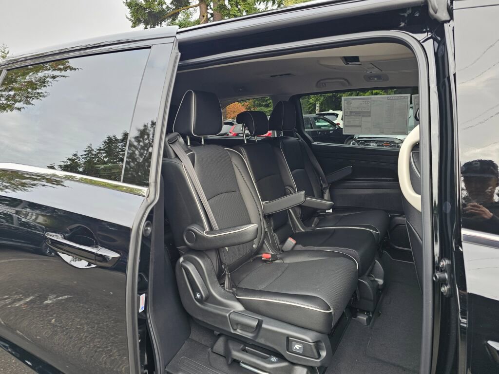 New 2026 Honda Odyssey Elite image 13