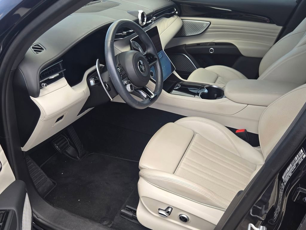 Used 2023 Maserati Grecale Modena AWD/4WD image 5