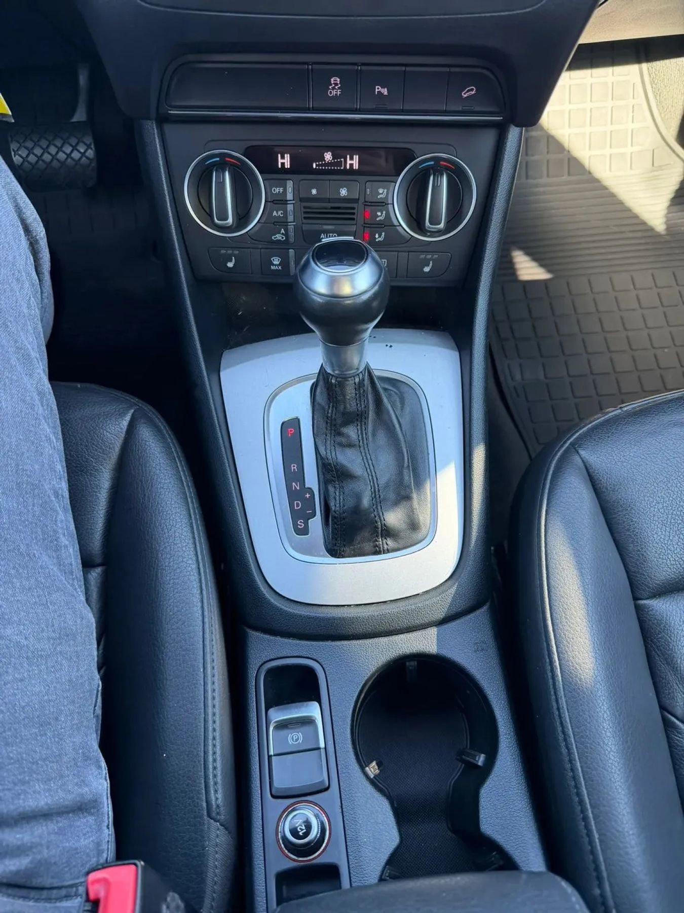 Used 2018 Audi Q3 2.0T Premium AWD/4WD image 24