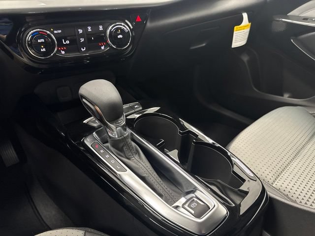 New 2026 Chevrolet Trax LT w/ Midnight Edition FWD image 20