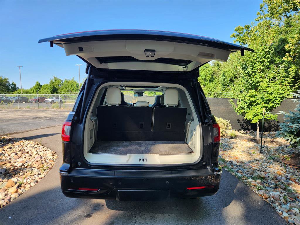 Certified 2021 Lincoln Navigator Black Label image 24