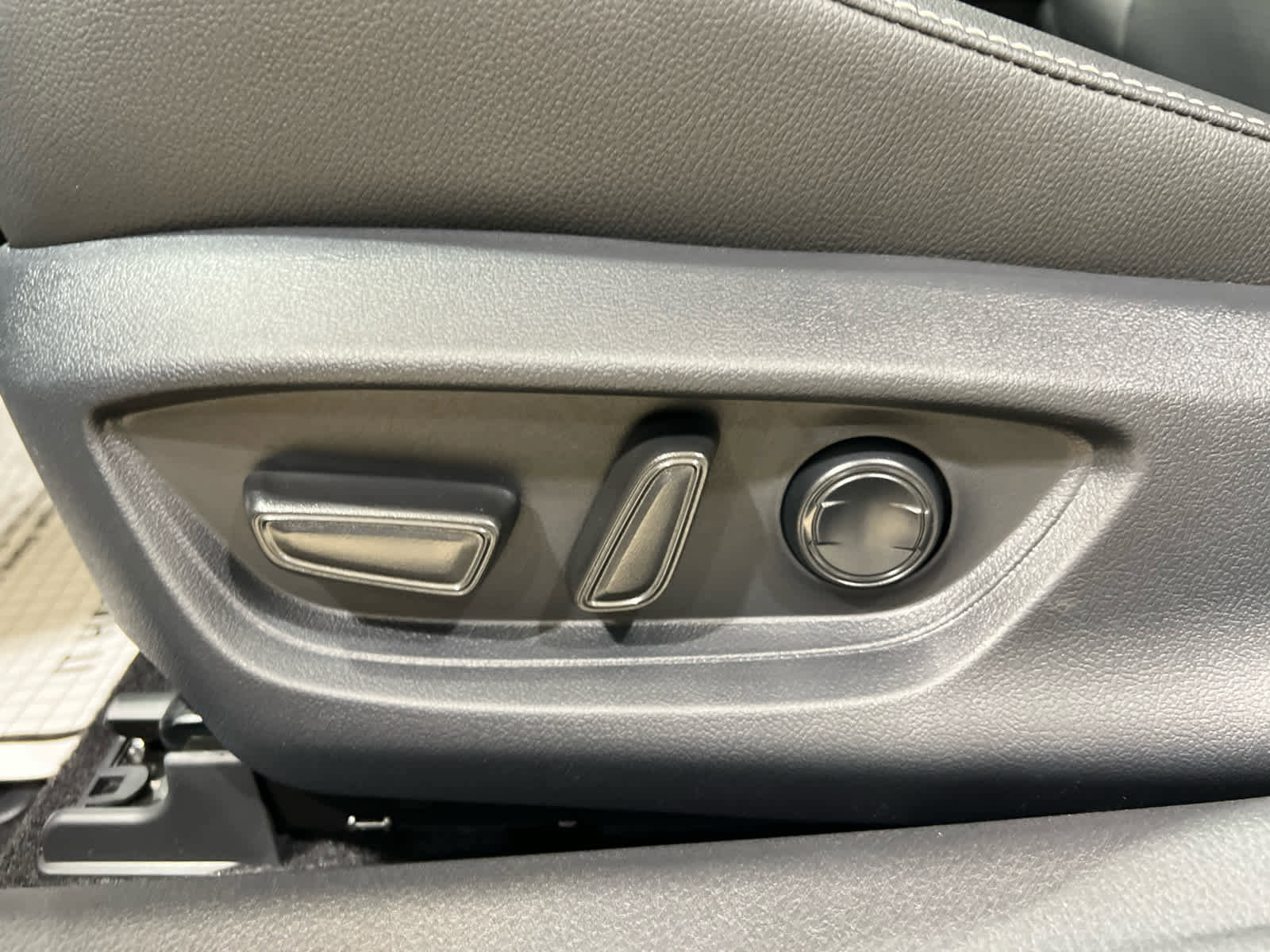 New 2026 Toyota Camry SE w/ Convenience Package image 15