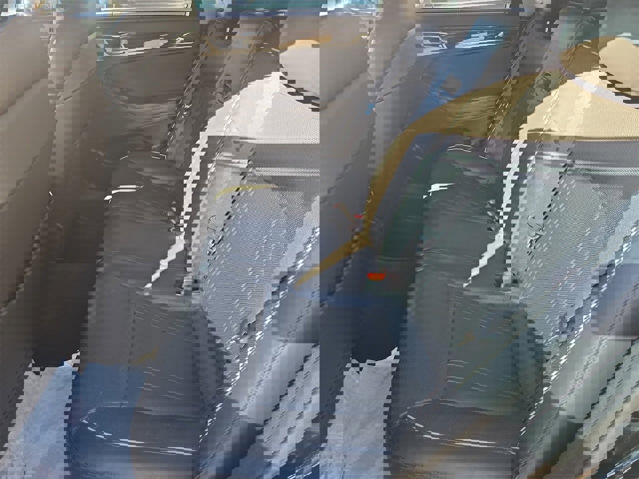 Used 2015 Hyundai Genesis 3.8 w/ Option Group 03 image 13