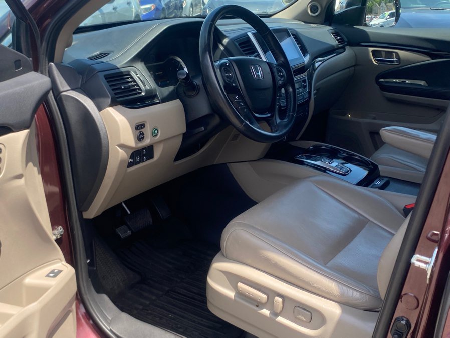 Used 2017 Honda Pilot Elite image 16