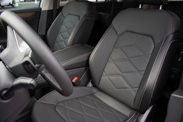 Used 2024 Volkswagen Atlas SE image 10
