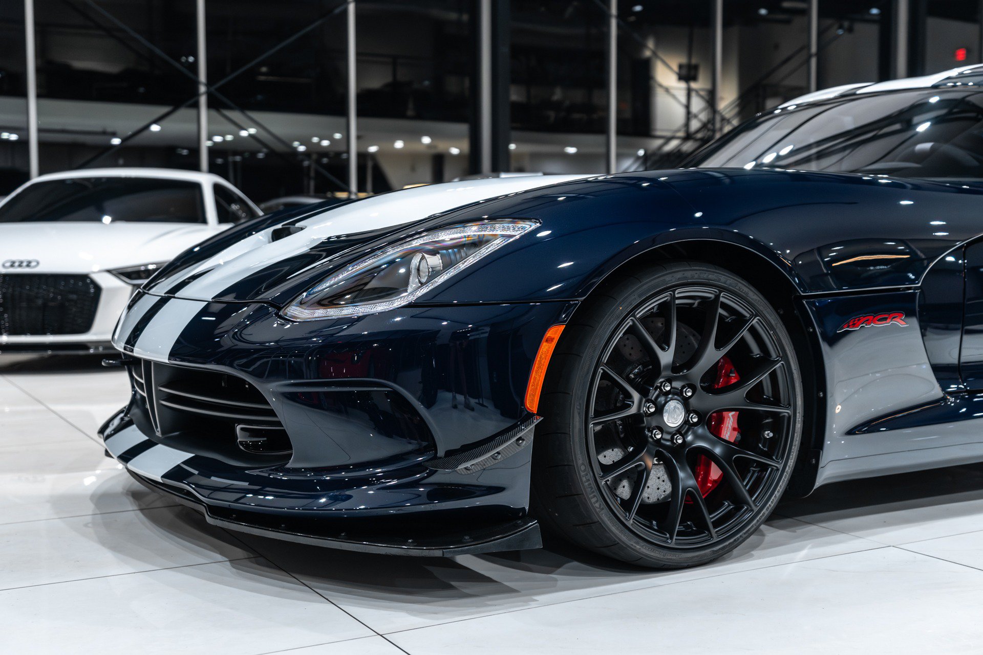 Used 2016 Dodge Viper ACR RWD image 10