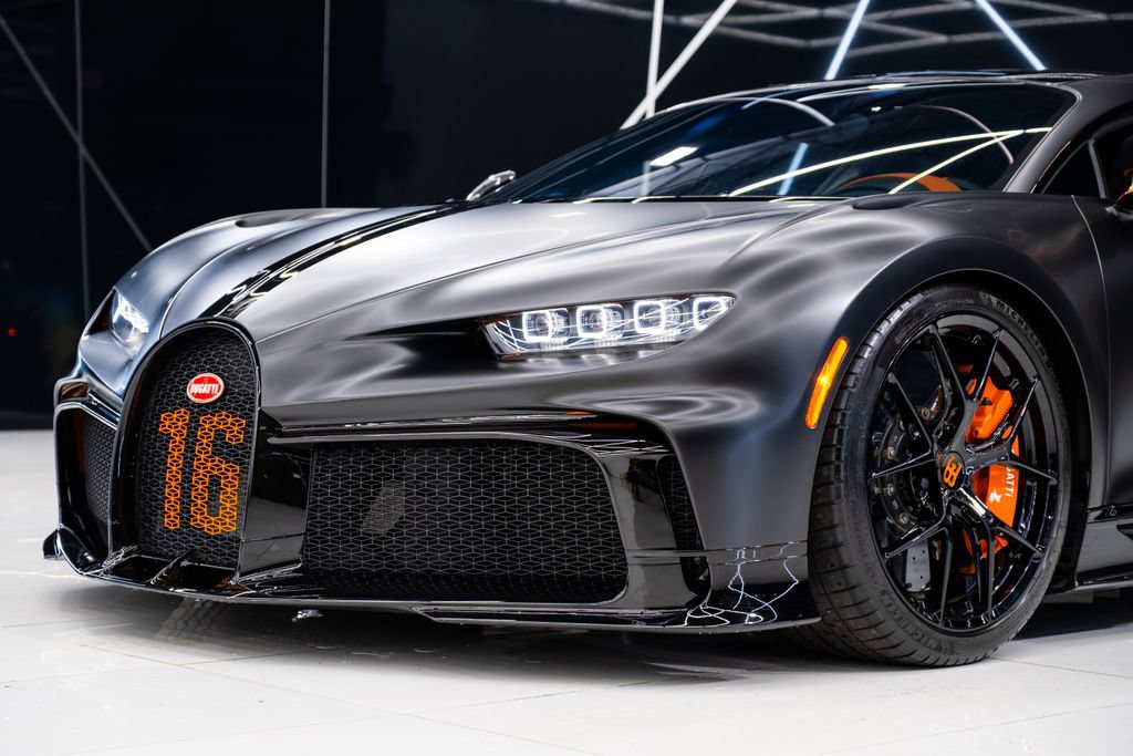 Used 2023 Bugatti Chiron Pur Sport AWD/4WD image 4