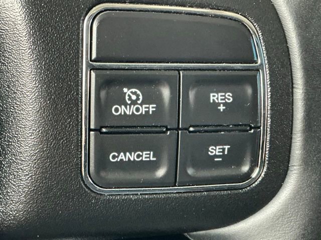 Used 2017 Jeep Wrangler Sahara w/ Connectivity Group image 15