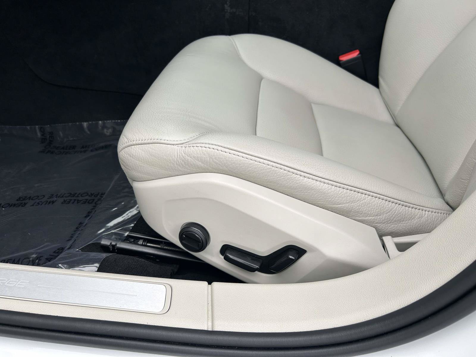 Certified 2024 Volvo S60 T8 Plus w/ Climate Package AWD/4WD image 19