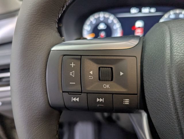 Used 2023 INFINITI QX60 Luxe w/ Vision Package AWD/4WD image 22