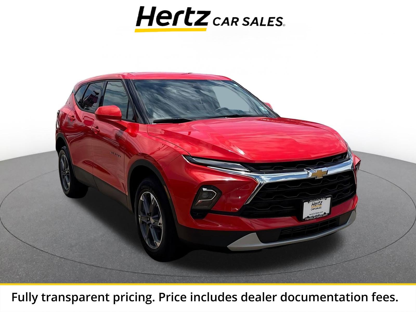 Used 2025 Chevrolet Blazer LT FWD image 1