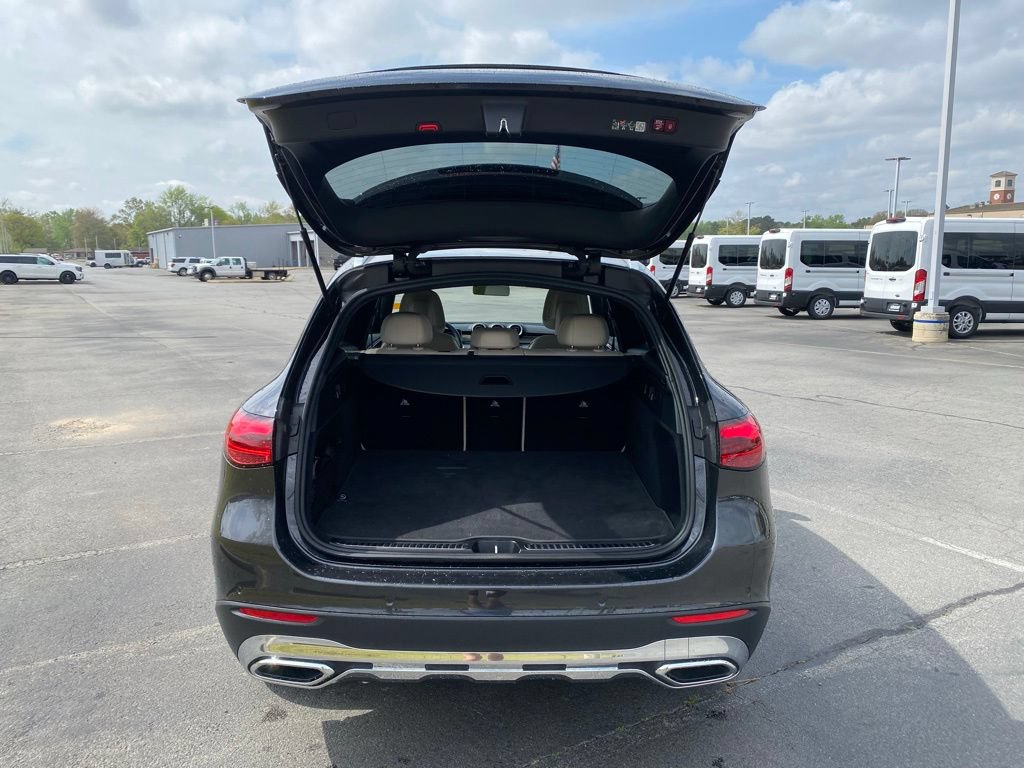 Used 2024 Mercedes-Benz GLC 300 image 11