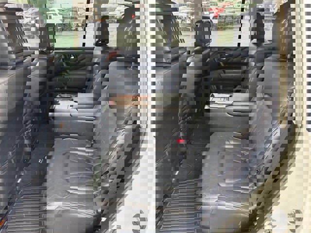 Used 2016 INFINITI QX80 4WD w/ Deluxe Technology Package image 10