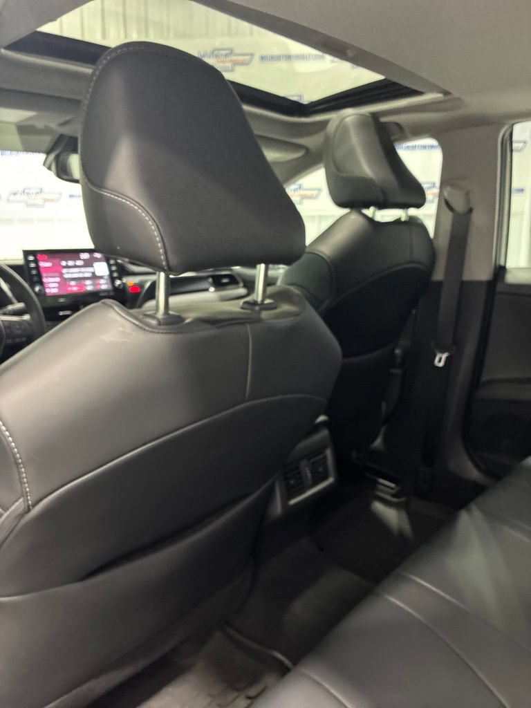 Used 2024 Toyota Camry SE w/ Cold Weather Package FWD image 29