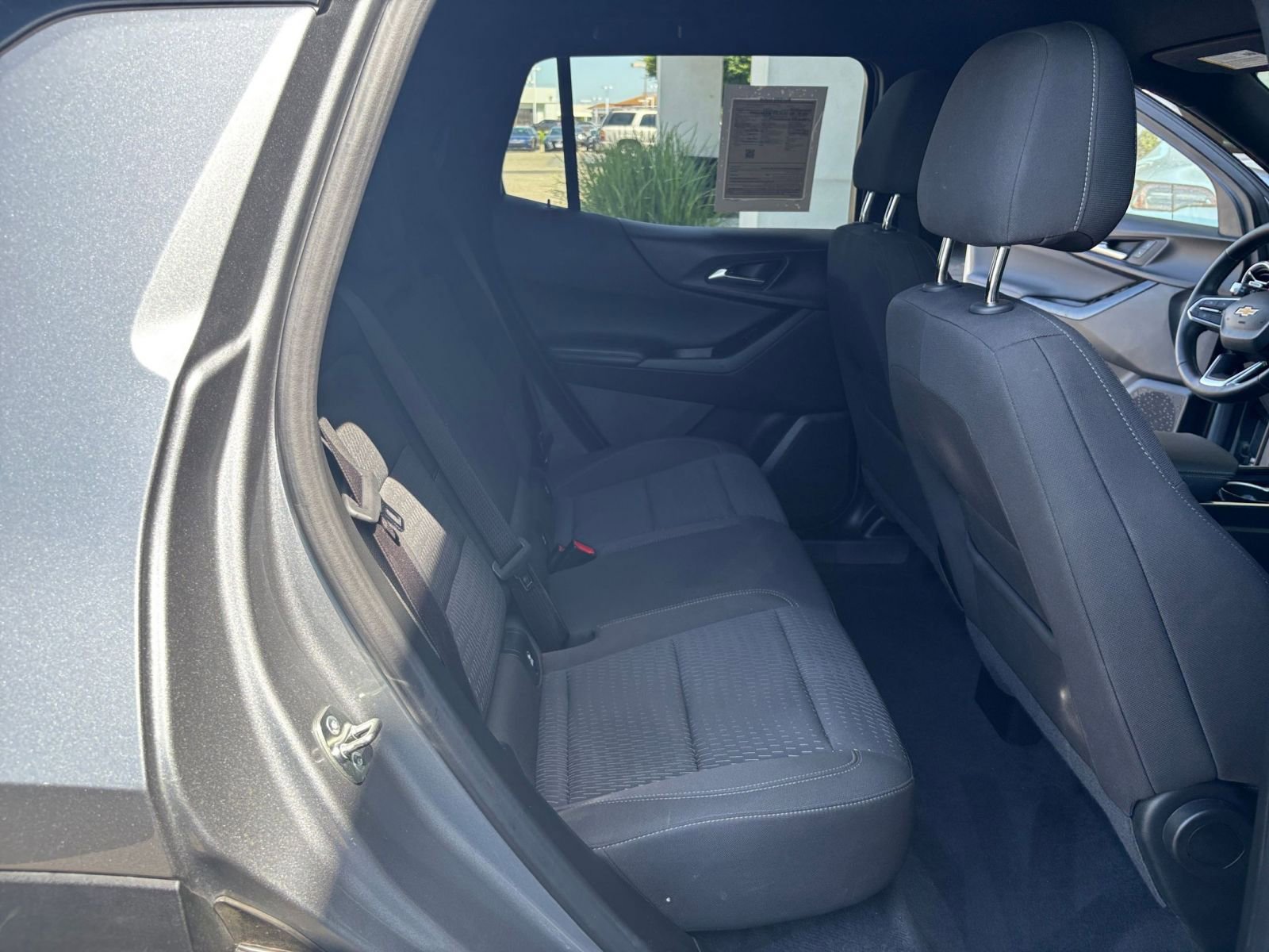 Used 2025 Chevrolet Equinox LT FWD image 27