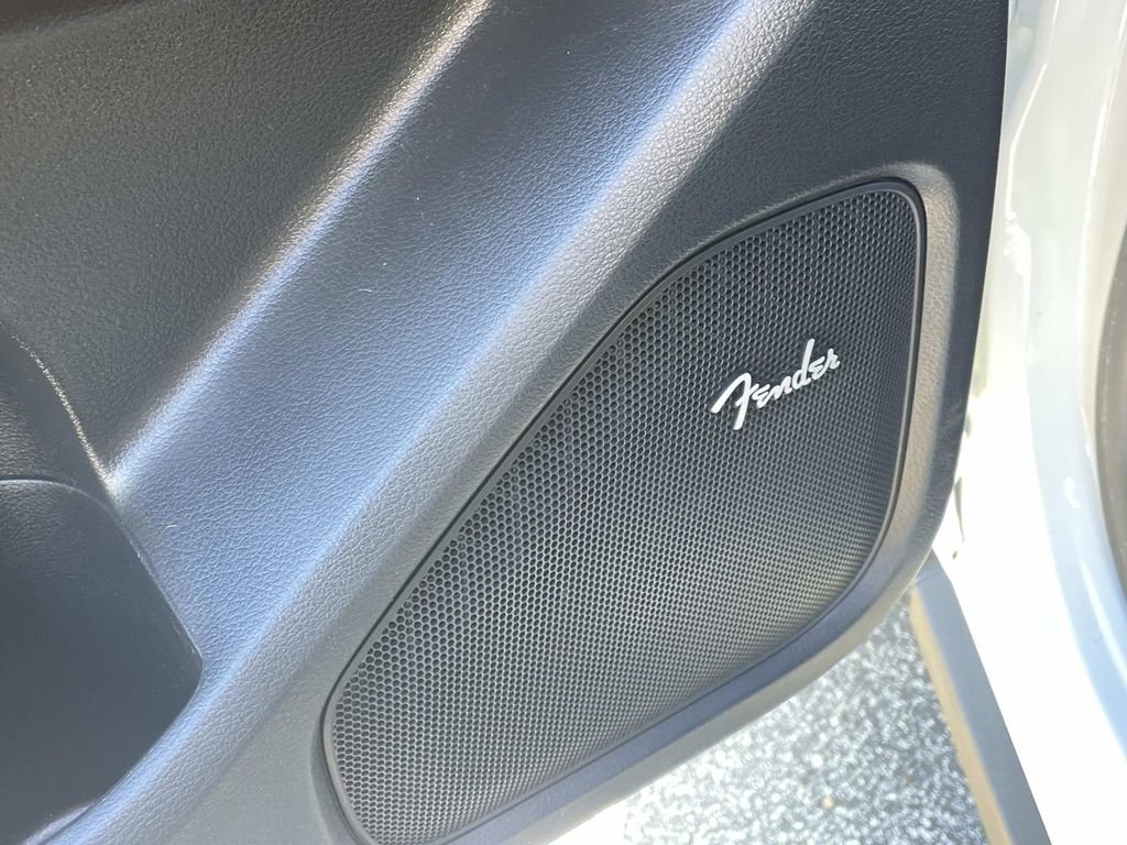 Used 2025 Nissan Frontier PRO-4X w/ Pro Premium Package image 17