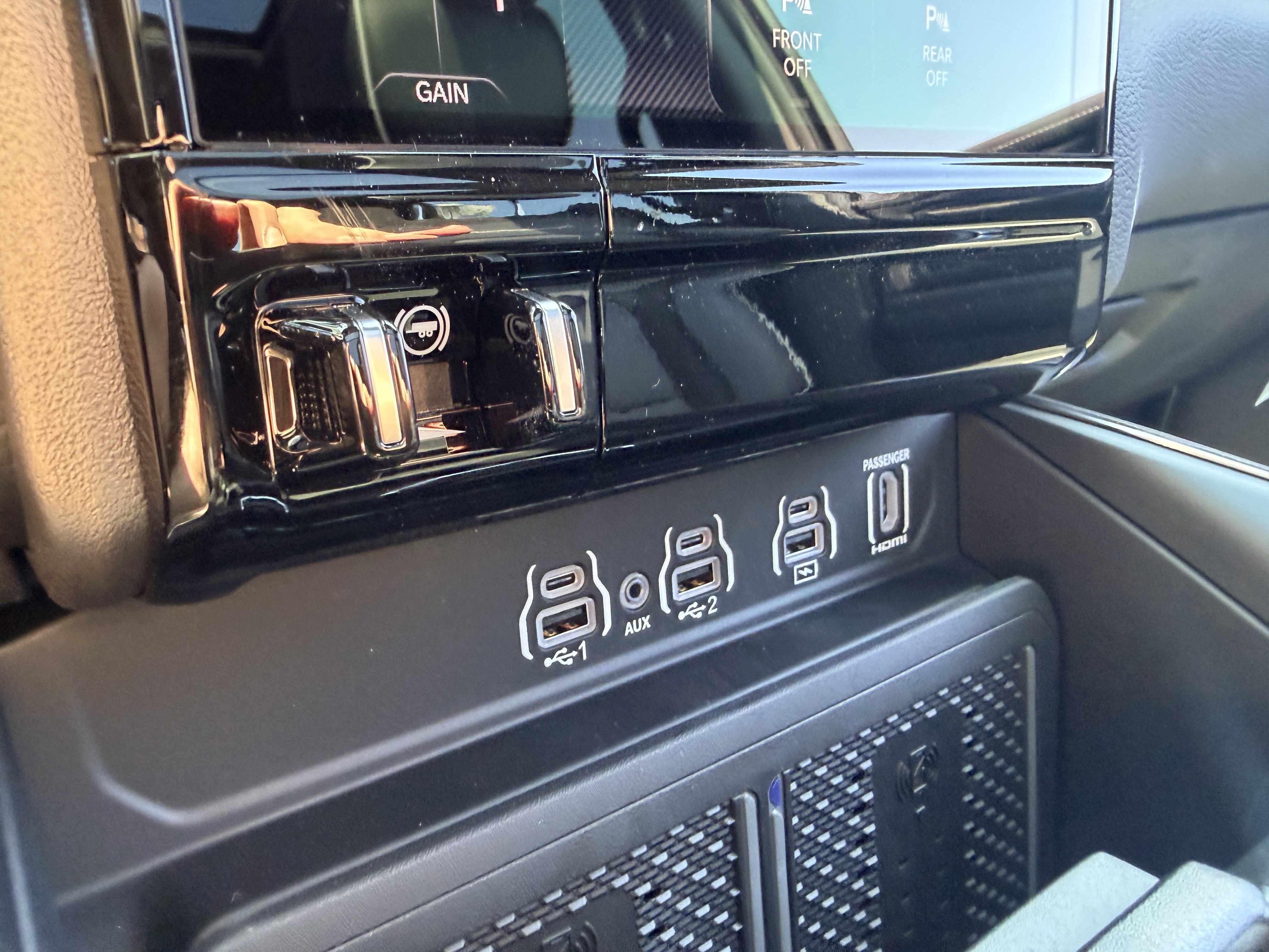 New 2026 RAM 1500 Laramie w/ Night Edition AWD/4WD image 51