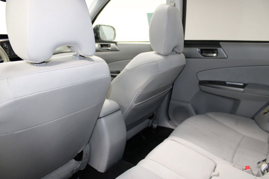 Used 2013 Subaru Forester 2.5X Premium w/ All-Weather Plus Pkg image 22