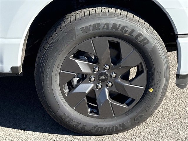 New 2025 Ford F150 Lightning Flash image 9