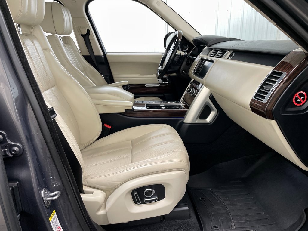 Used 2016 Land Rover Range Rover HSE image 39