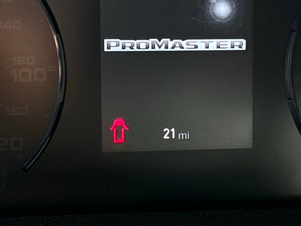 Used 2025 RAM ProMaster 2500 w/ Convenience Group image 16