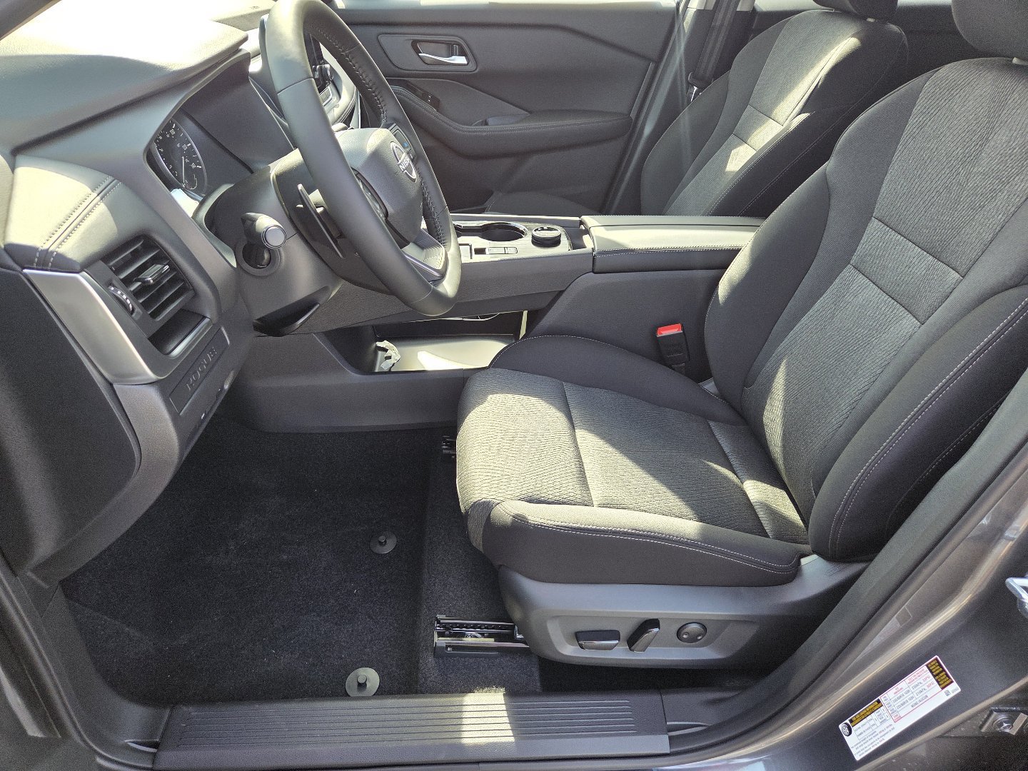 New 2027 Nissan Rogue SV AWD/4WD image 24