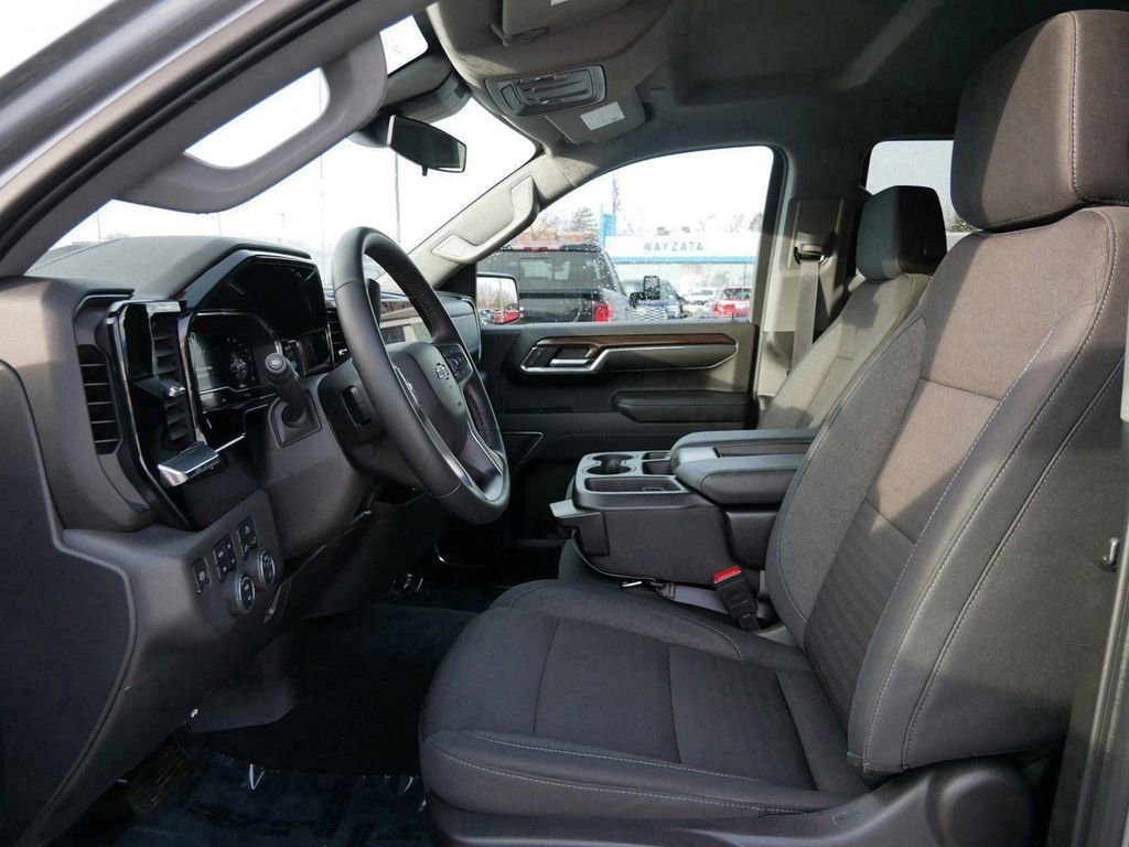 Used 2024 Chevrolet Silverado 1500 LT Trail Boss w/ Protection Package image 10