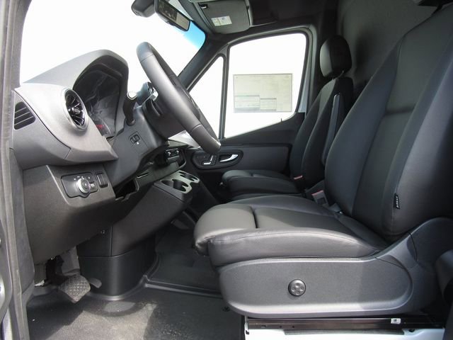 New 2025 Mercedes-Benz Sprinter 2500 image 11