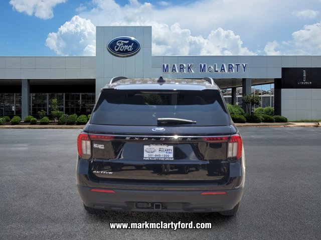 New 2026 Ford Explorer Active RWD image 4