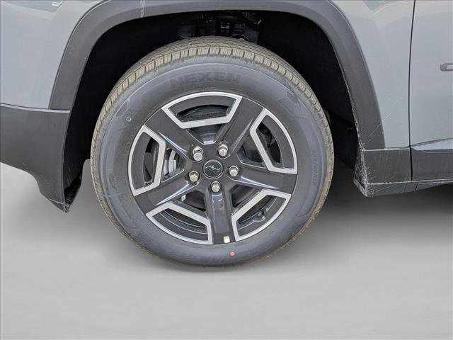 New 2026 Jeep Cherokee Laredo image 10