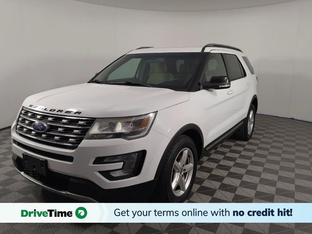 Used 2017 Ford Explorer XLT FWD image 1