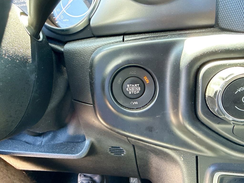 Used 2022 Jeep Gladiator Sport AWD/4WD image 24
