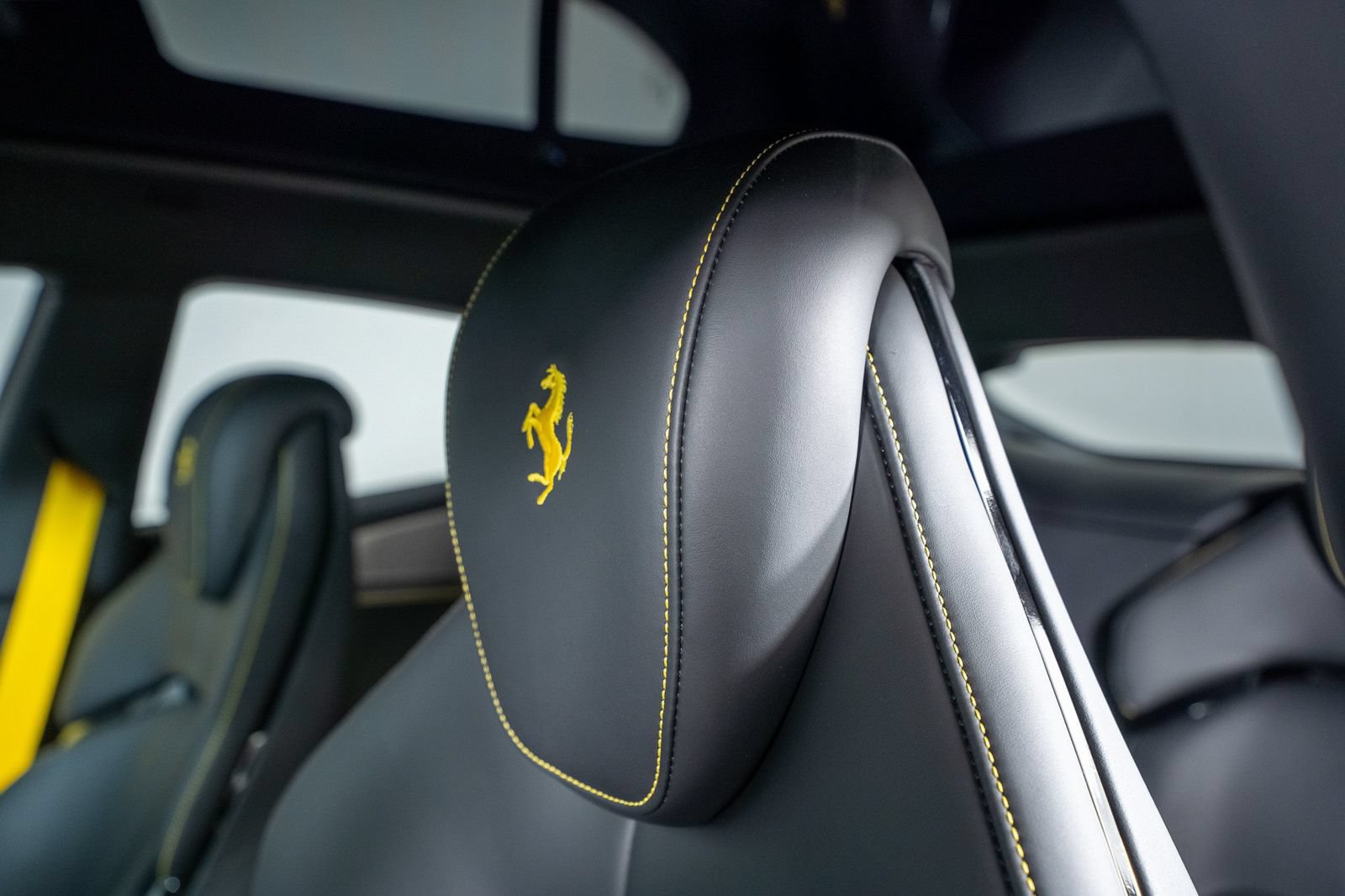 Certified 2025 Ferrari Purosangue AWD/4WD image 23