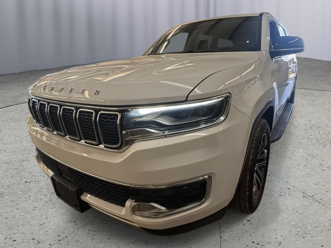 Used 2024 Jeep Wagoneer L Series II w/ Flexible Seating Group
