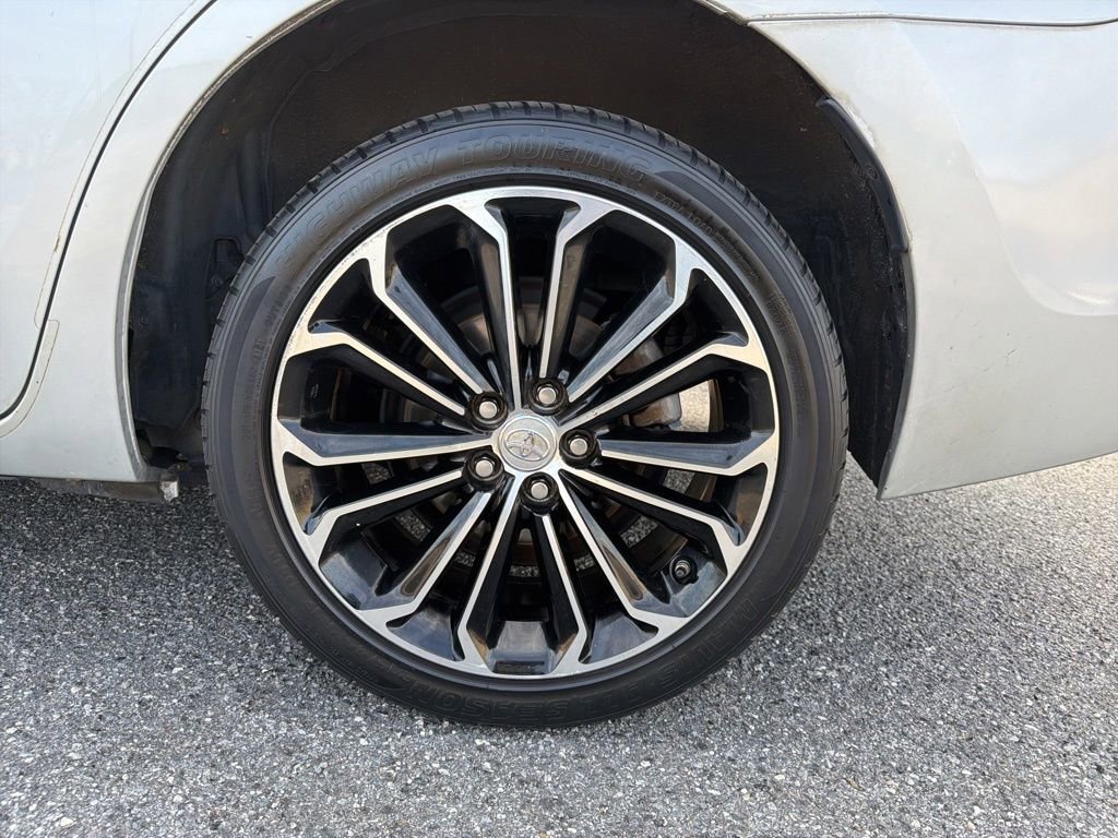 Used 2016 Toyota Corolla S image 33