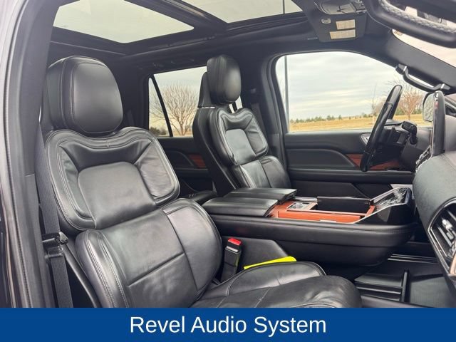 Used 2019 Lincoln Navigator L Reserve AWD/4WD image 24