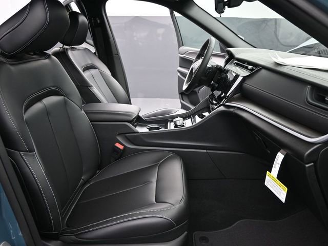 New 2026 Jeep Grand Cherokee L Limited w/ Limited Altitude Package image 25