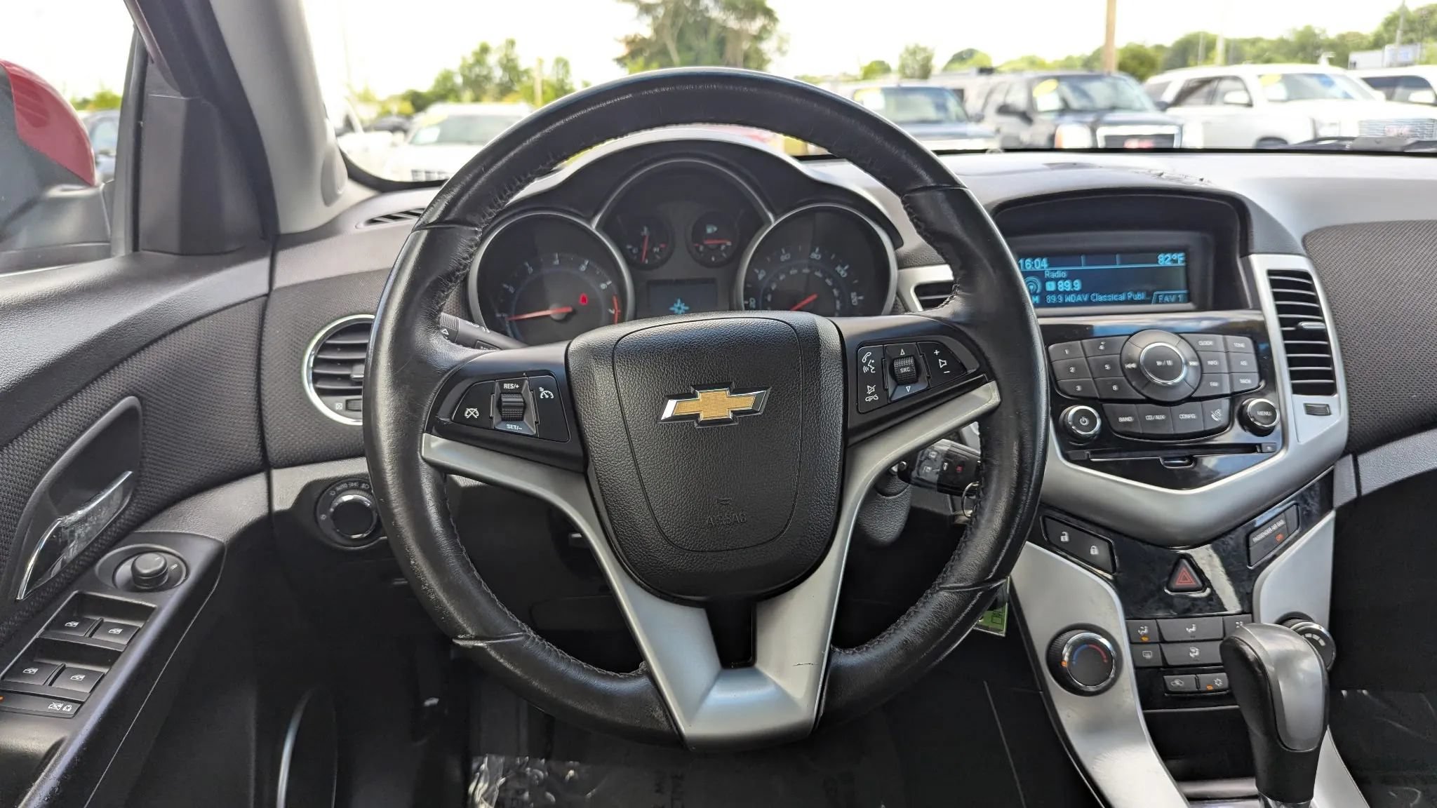 Used 2011 Chevrolet Cruze LT FWD image 16