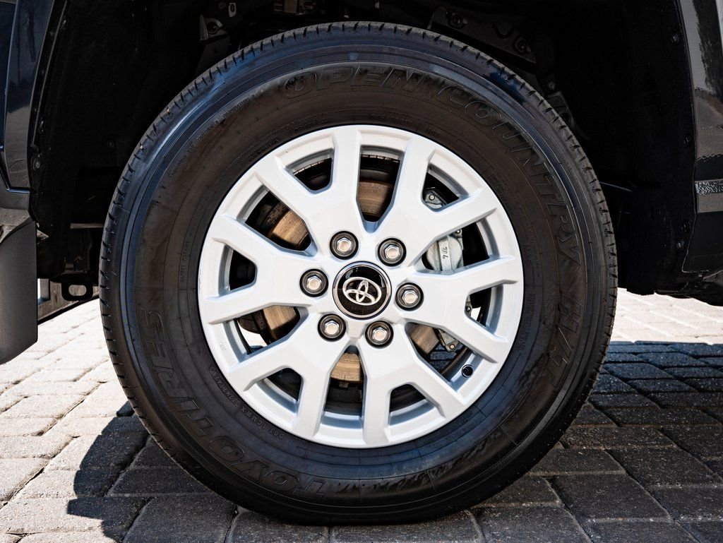 Used 2025 Toyota Tacoma SR5 image 13